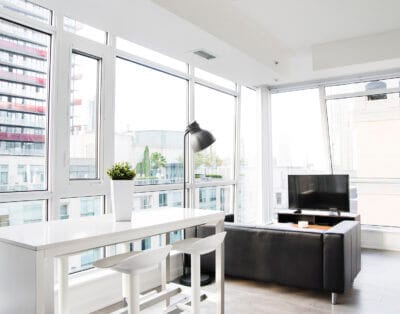 Two Bedroom Apartment in Toronto – Studio On Richmond