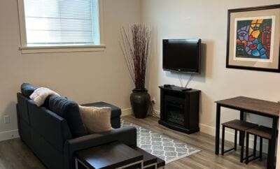 Fully Furnished 1 Bedroom Suite